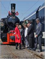 50 Jahre Blonay - Chamby Museumsbahn: Und noch ein Bild, etwas weniger offiziell da sich die Gruppe neu formiert.